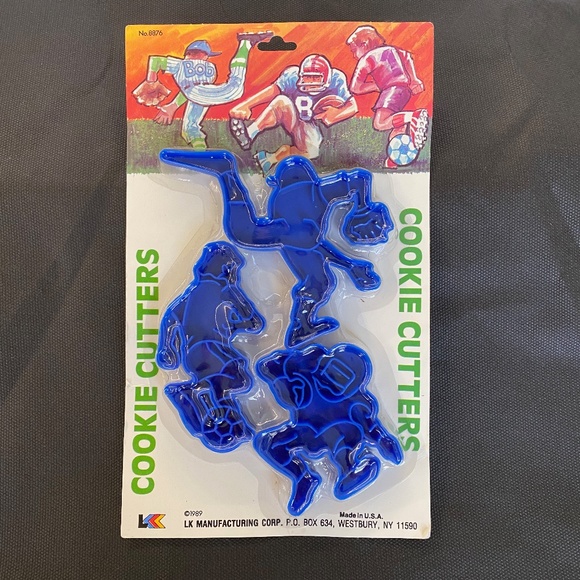 Vintage Sports Theme Cookie Cutters New in Box - Picture 4 of 5